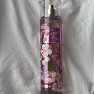 Bath & Body Works Sweet Pea Body Mist - Pink Floral Bottle